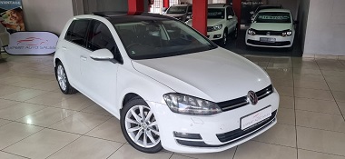 2015 VW Golf VII 2.0 TDI Bluemotion Highline DSG - Excellent Condition, Full Service History, Tyres Good, Spare Key, Panoramic Sunroof, Black Leather Interior, Heated Seats, Climate Control, Bluetooth Radio, Multi Functional Steering, Cruise Control, Park Distance Control, Auto Wipers, Auto Stop/Start,
